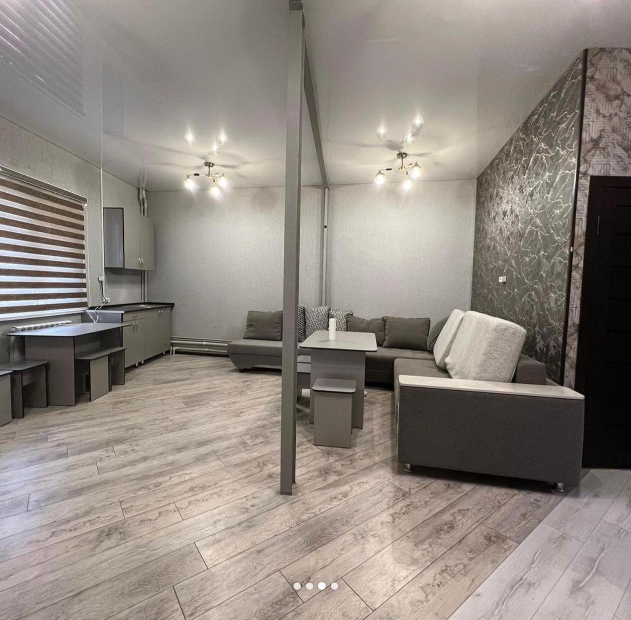 Kuze Hostel อัลมาตี ภายนอก รูปภาพ
