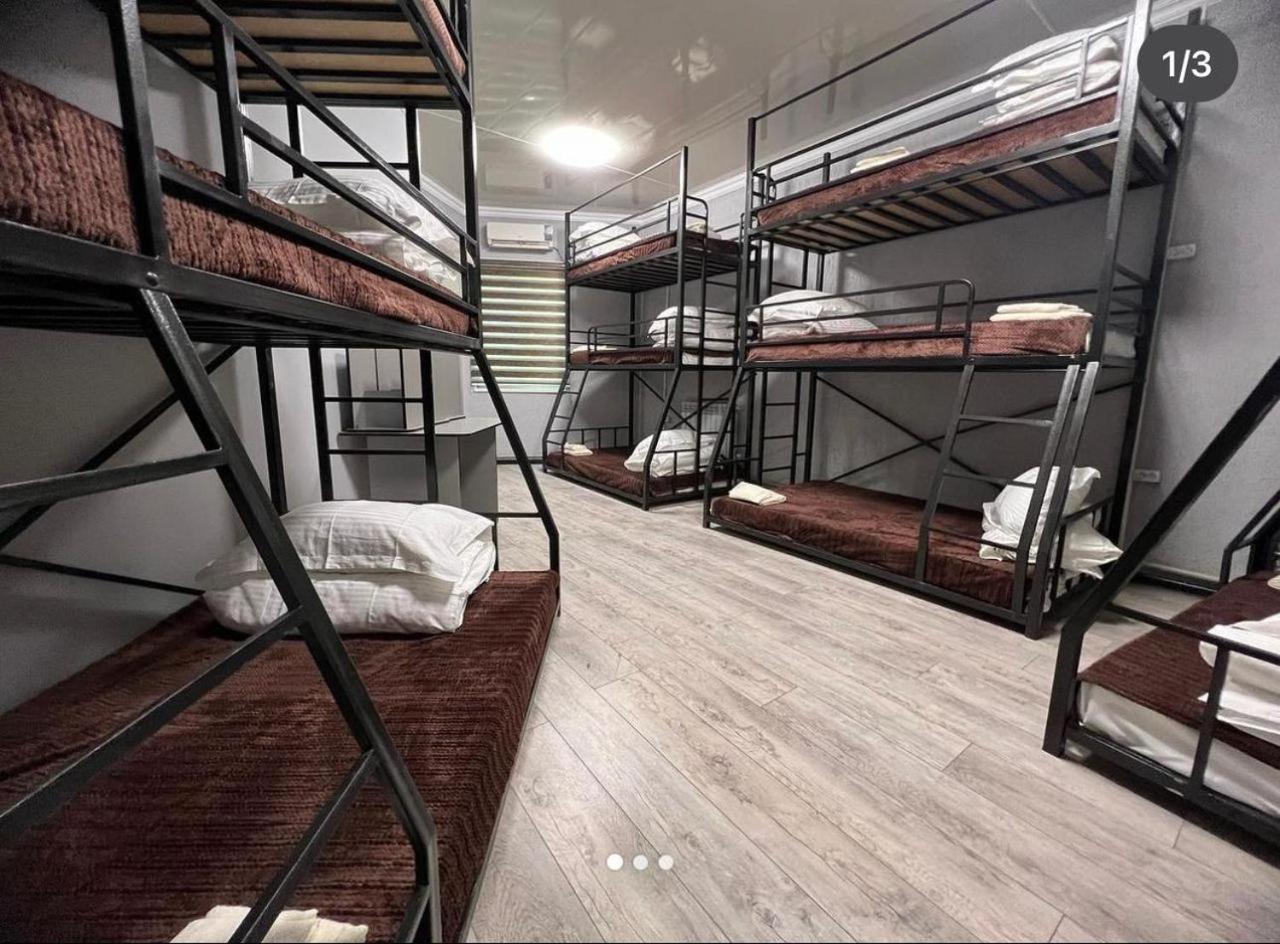 Kuze Hostel อัลมาตี ภายนอก รูปภาพ