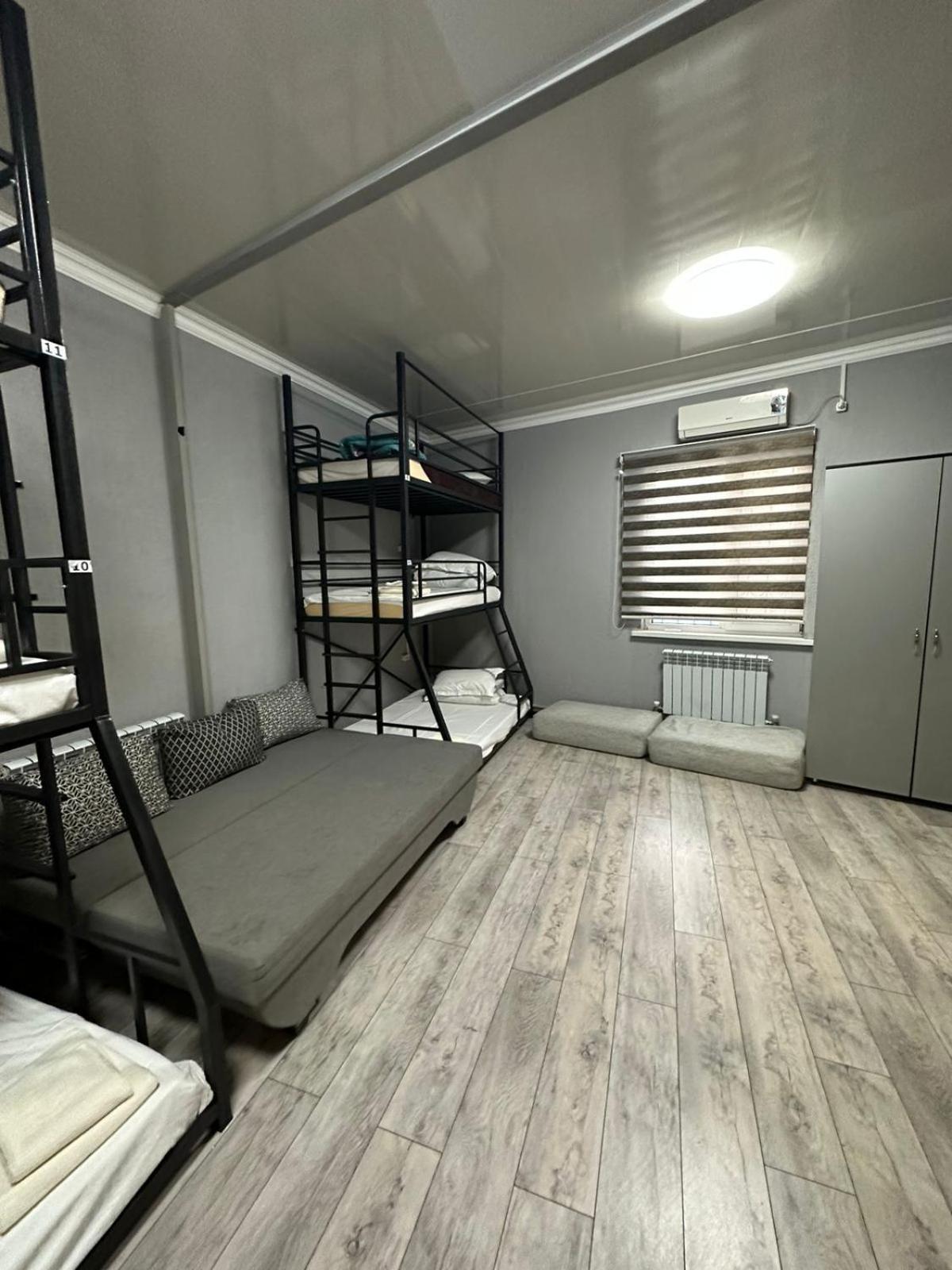 Kuze Hostel อัลมาตี ภายนอก รูปภาพ