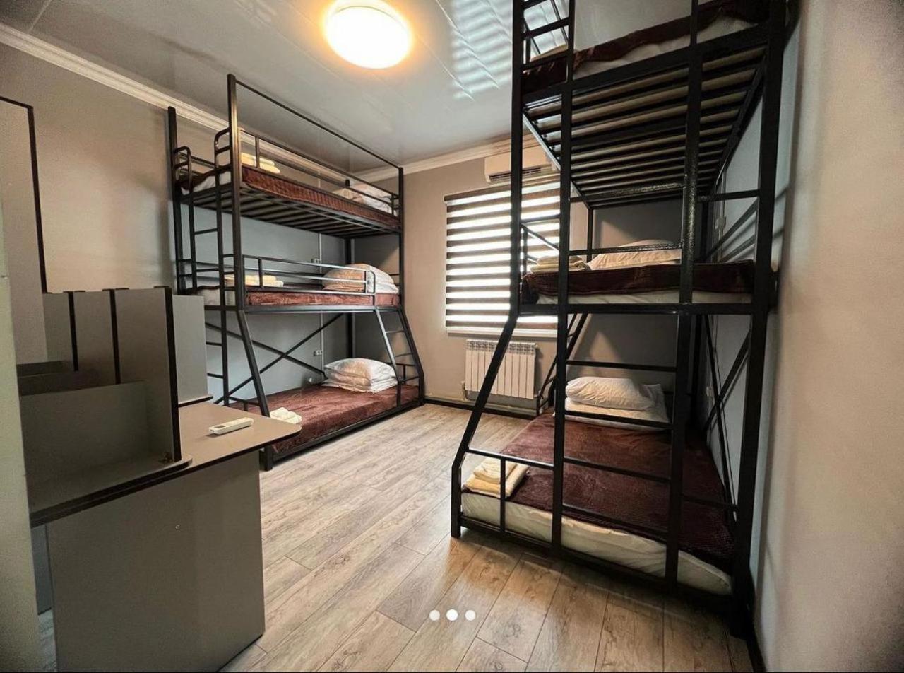 Kuze Hostel อัลมาตี ภายนอก รูปภาพ