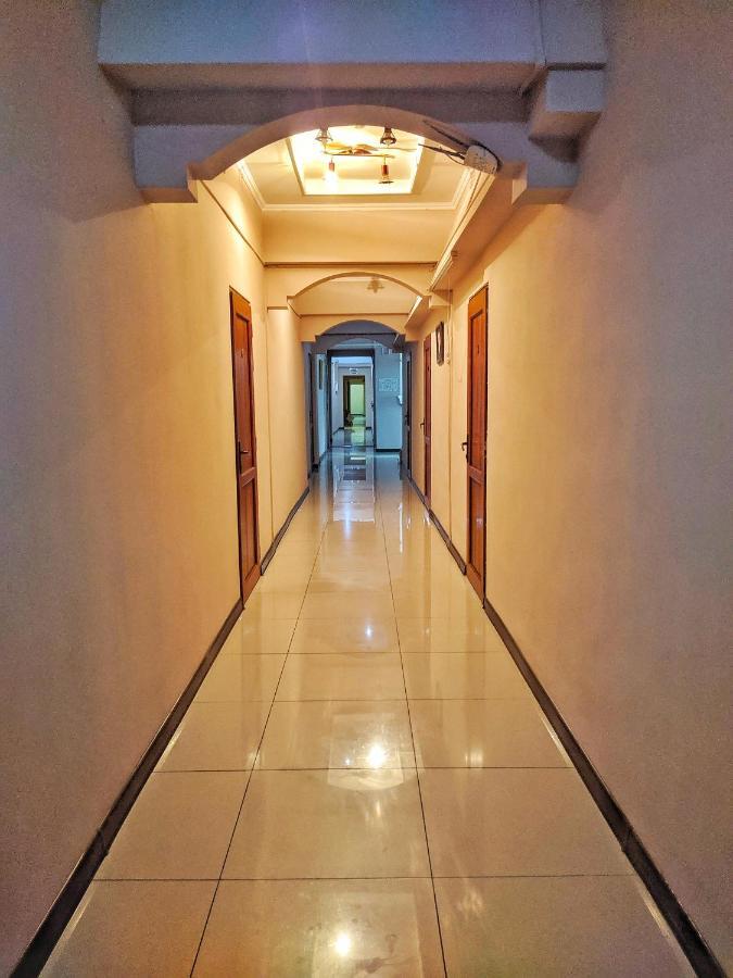 Kuze Hostel อัลมาตี ภายนอก รูปภาพ