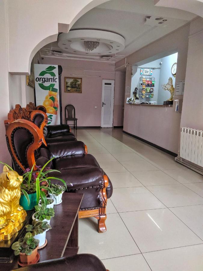 Kuze Hostel อัลมาตี ภายนอก รูปภาพ