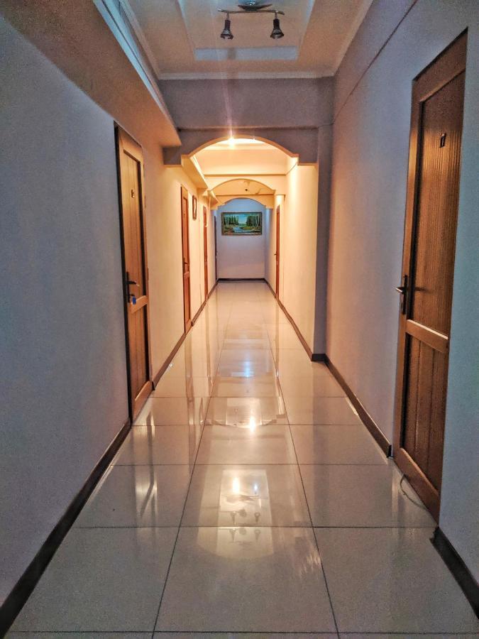 Kuze Hostel อัลมาตี ภายนอก รูปภาพ